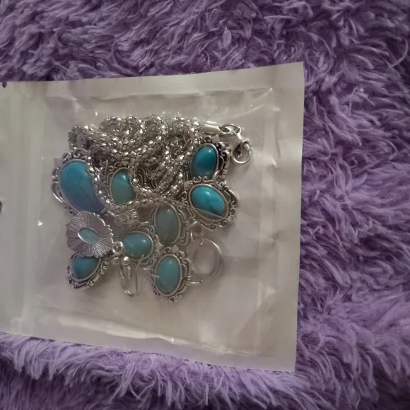 Silver Necklace with Turquoise Pendant - Picture 6 of 10